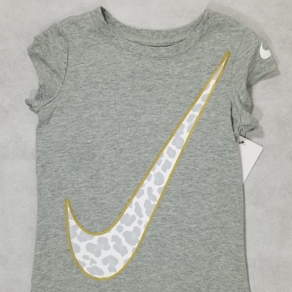 Nike Swoosh Girls Size 4 T-Shirt Grey Tee with Animal Print Logo NWT‎